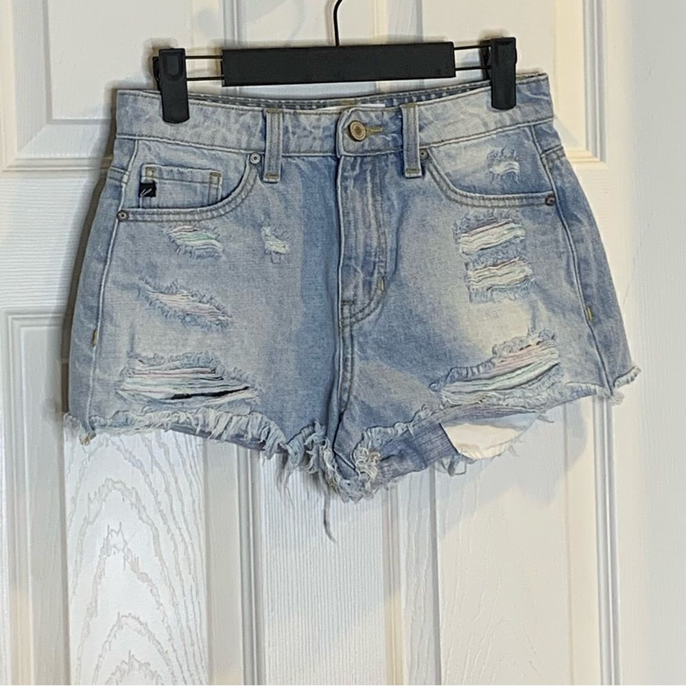 KanCan Multi-Color Thread Distressed Shorts Size Small - Picture 9 of 10